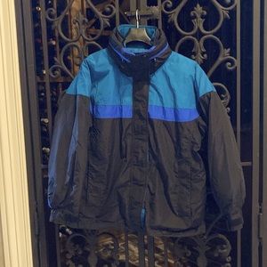 Woman’s Columbia Ski Jacket